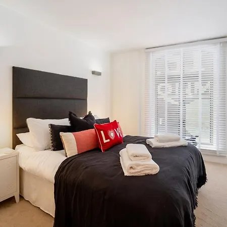 Daire 11 Merchants Place *